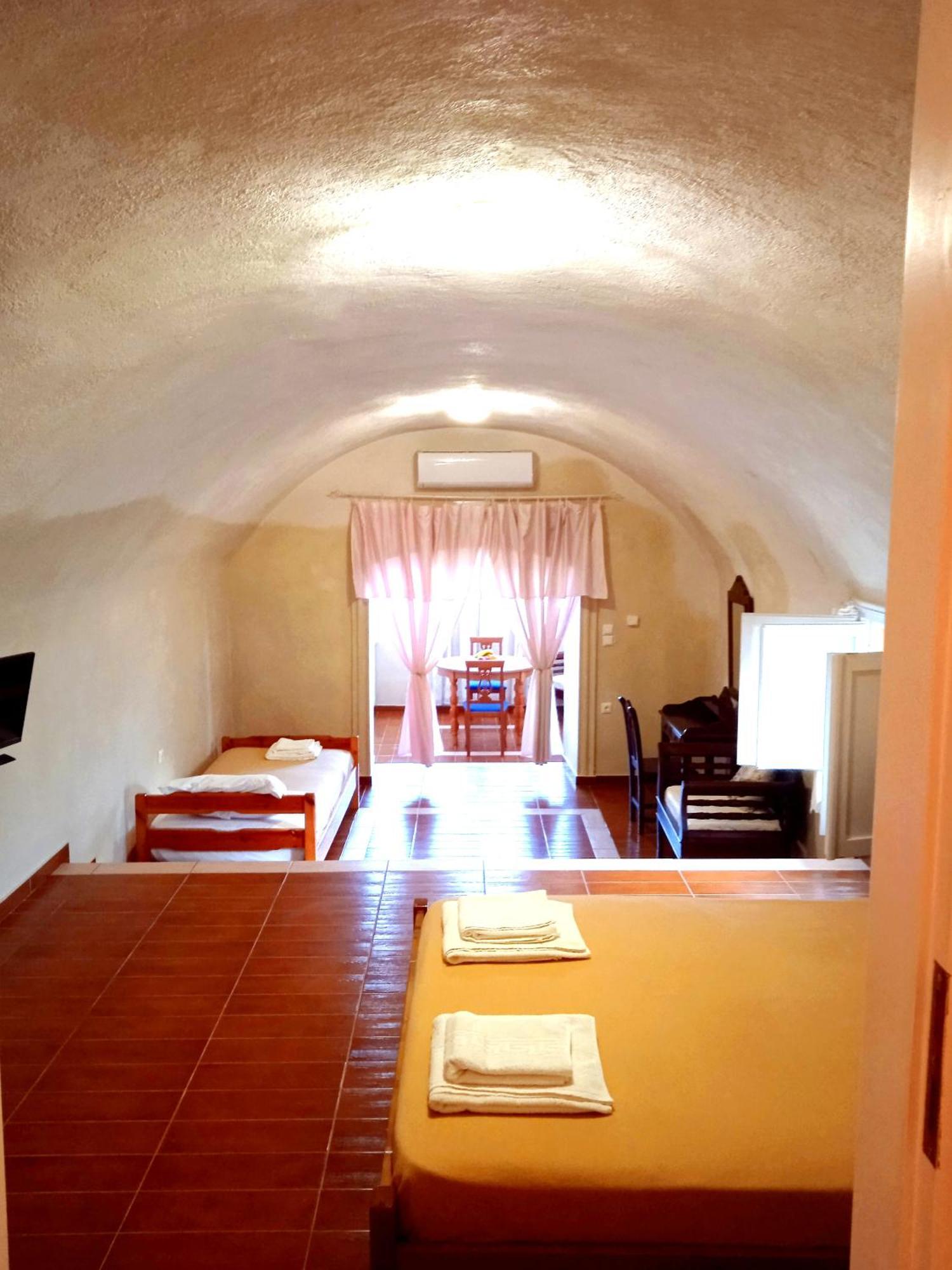 Loukas Kontos Traditional House Emporio  Exterior photo
